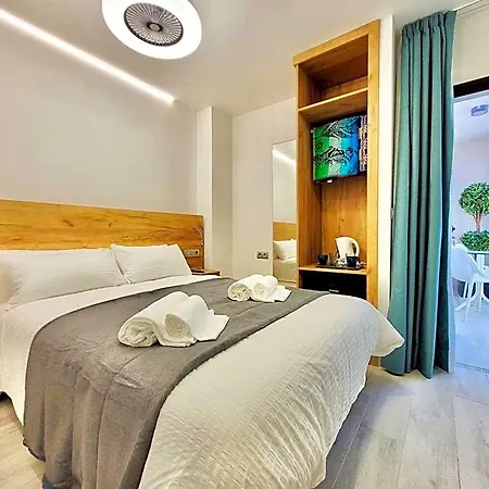 Puerto Azul Hotel 2*